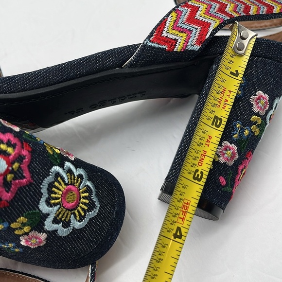 Indigo Rd Embroidered Floral Blue Denim Heels Irbadie Open Toe Size 7.5M Boho - Picture 12 of 17